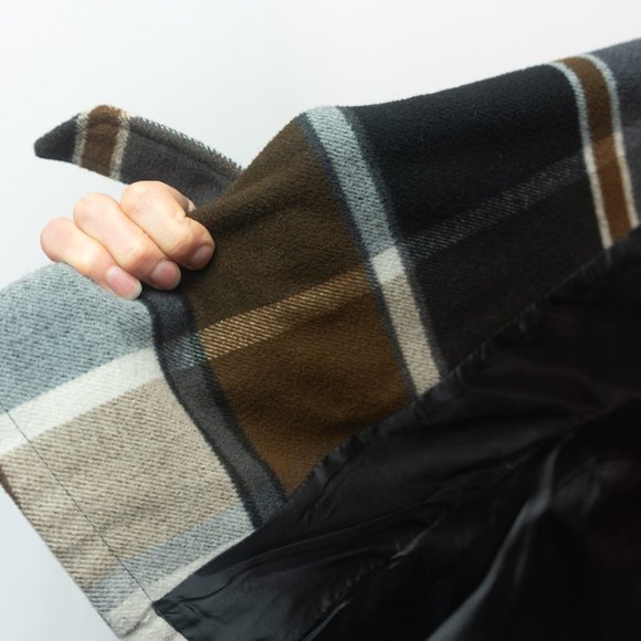 Chicwish Women's Plaid / Checkered Wrap Coat with Turn-Down-Shawl Collar - Picture 9 of 11